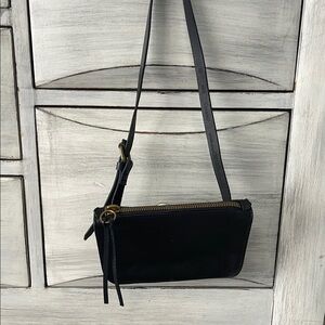 Elegant Black Leather Crossbody Bag